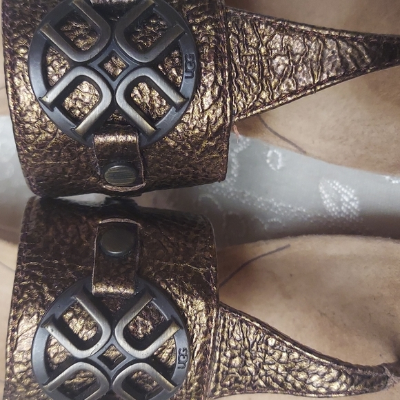 UGG Sandals Leather sz.6 women. BRIELLA BRONZE, heel 2.25" - Picture 2 of 6